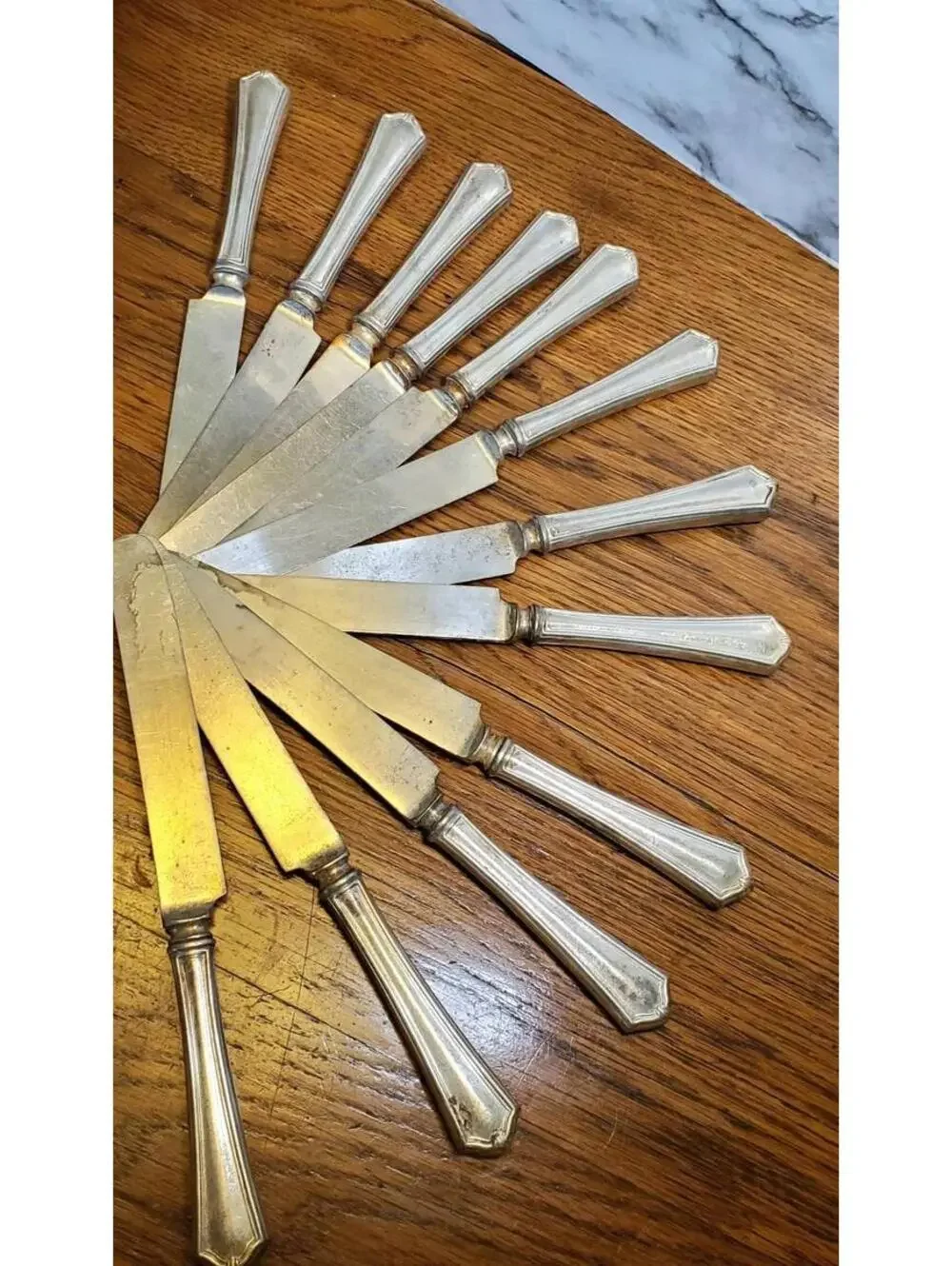 Exeter Oneida Community silverplate flatware, knives and forks, 24 pieces